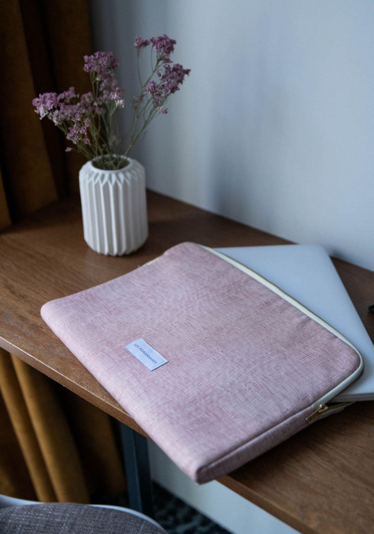 Les-pensionnaires-pochette-ordinateur-rose
