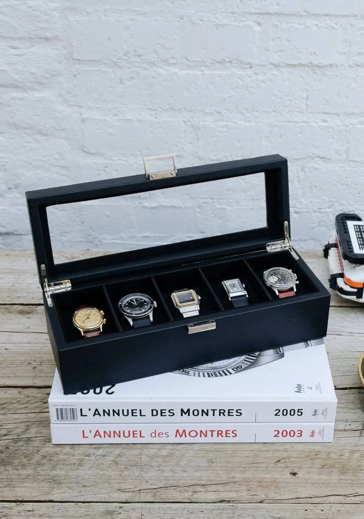 La boite à montres Jean 5 emplacements noir de chez Maison Scarlett