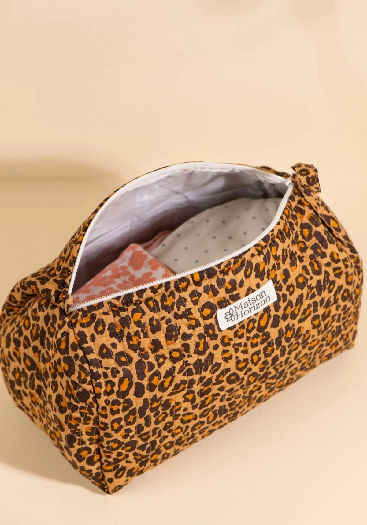 La trousse de toilette banita new léopard de chez Maison Horizon