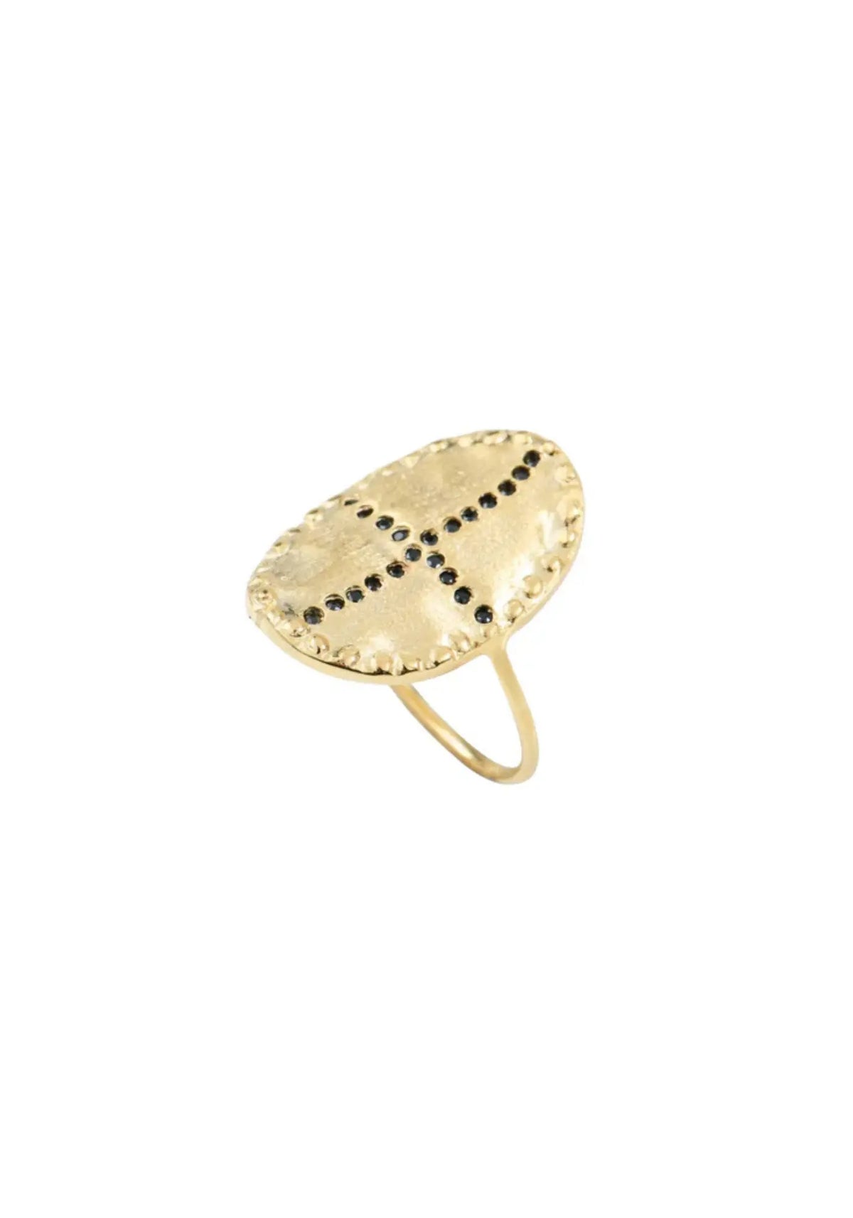 La bague bazile noir de chez Louise Hendricks