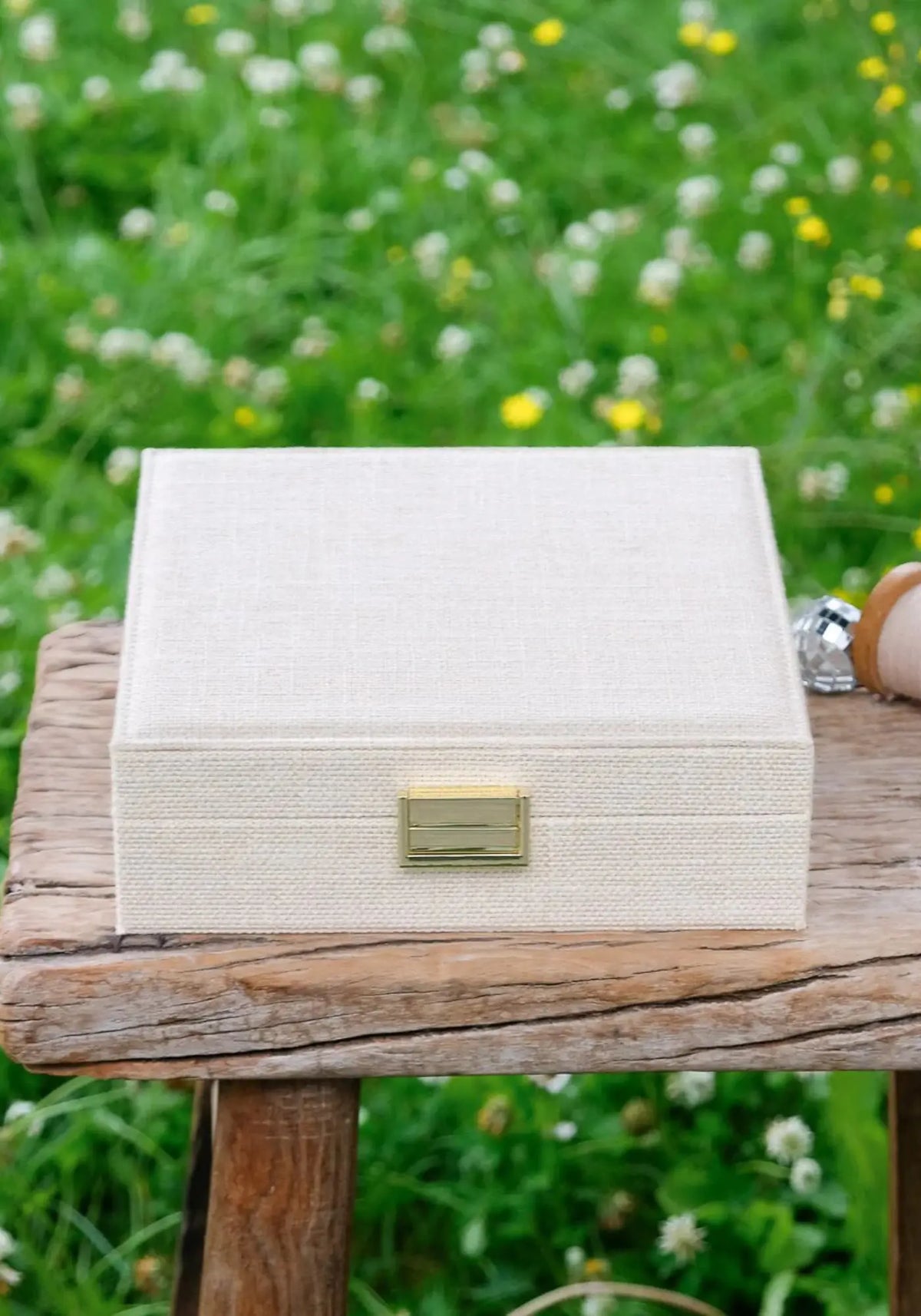 La boite à bijoux Anne lin beige de chez Maison Scarlett