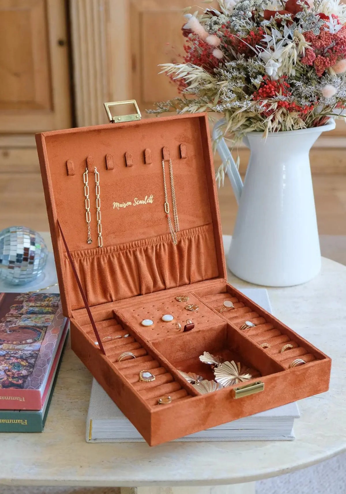 La boite à bijoux Anne velours camel de chez Maison Scarlett