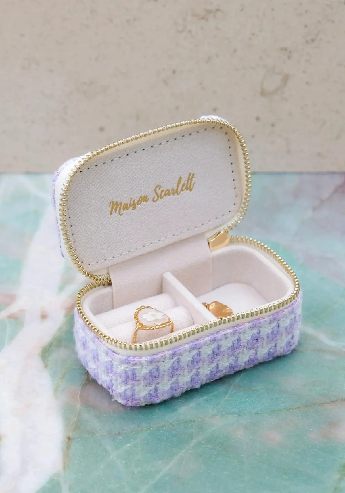 La boite à bijoux Marie pied de poule violet de chez Maison Scarlett