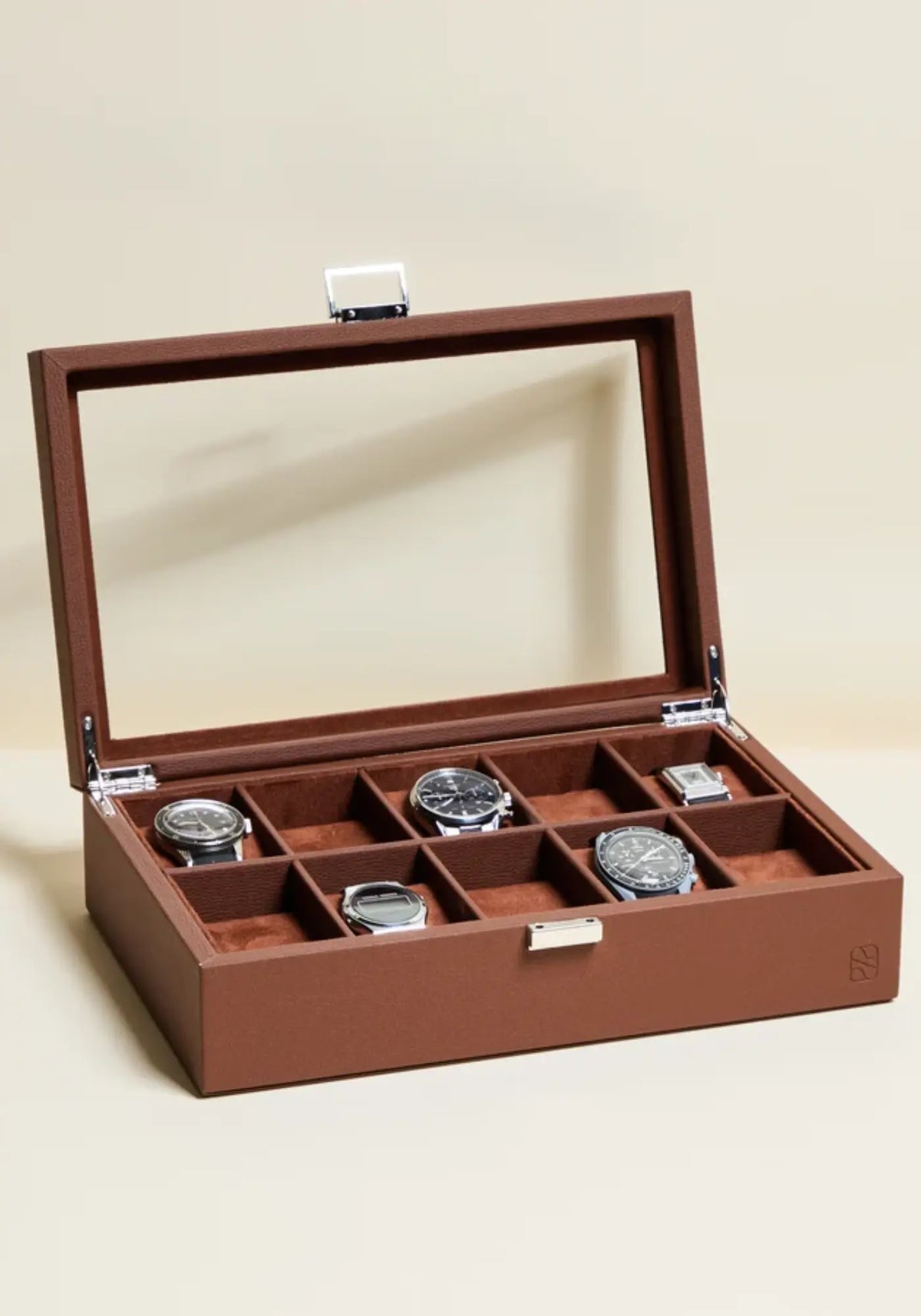 La boite à montres Jean 10 emplacements PU marron de chez Maison Scarlett