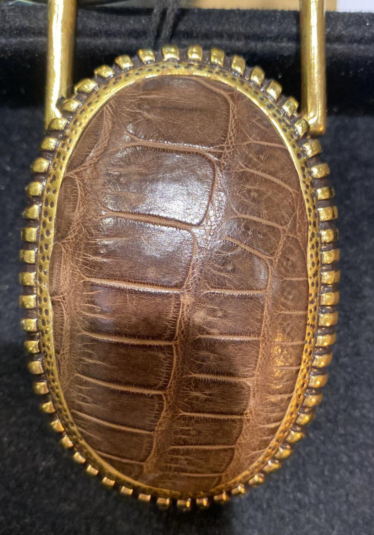 boucle-ceinture-claris-virot-dalas-chocolat-croco