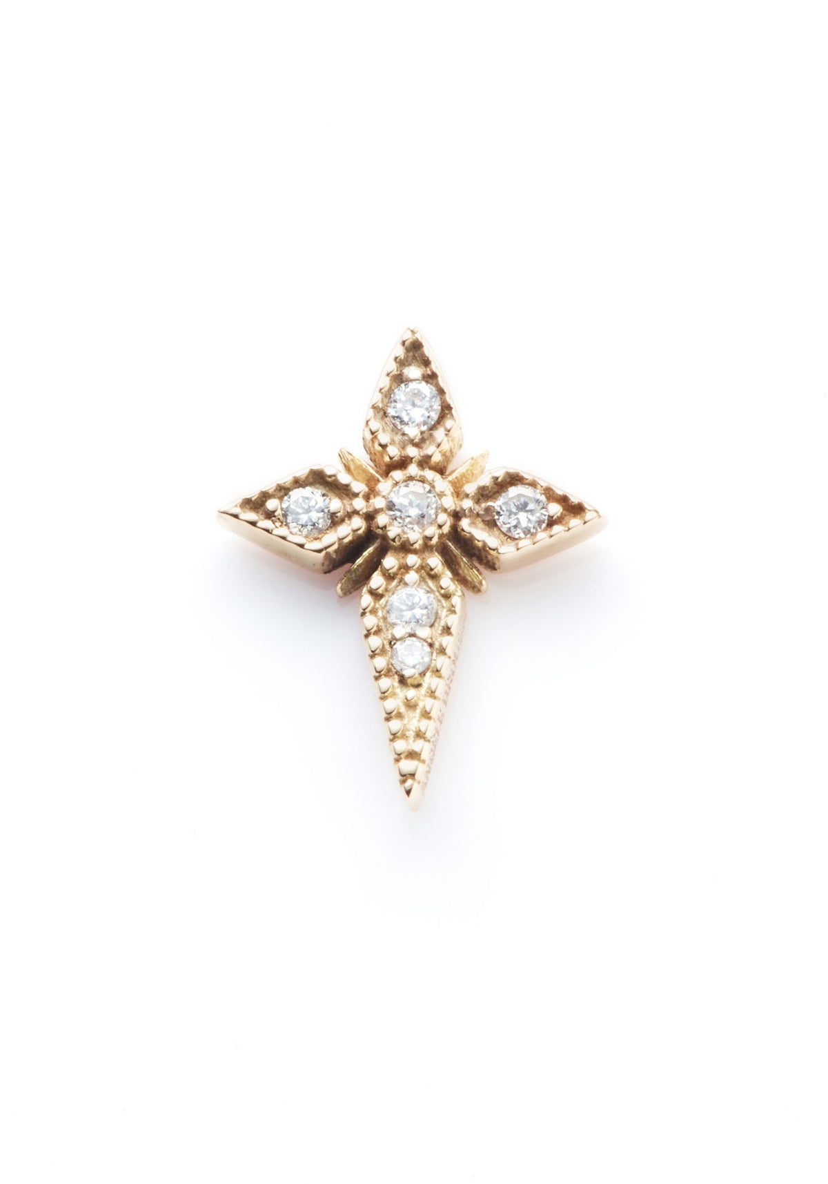 Zoom sur la boucle d'oreilles puce croix saintes pour femme en or jaune de chez Angèle Brousse