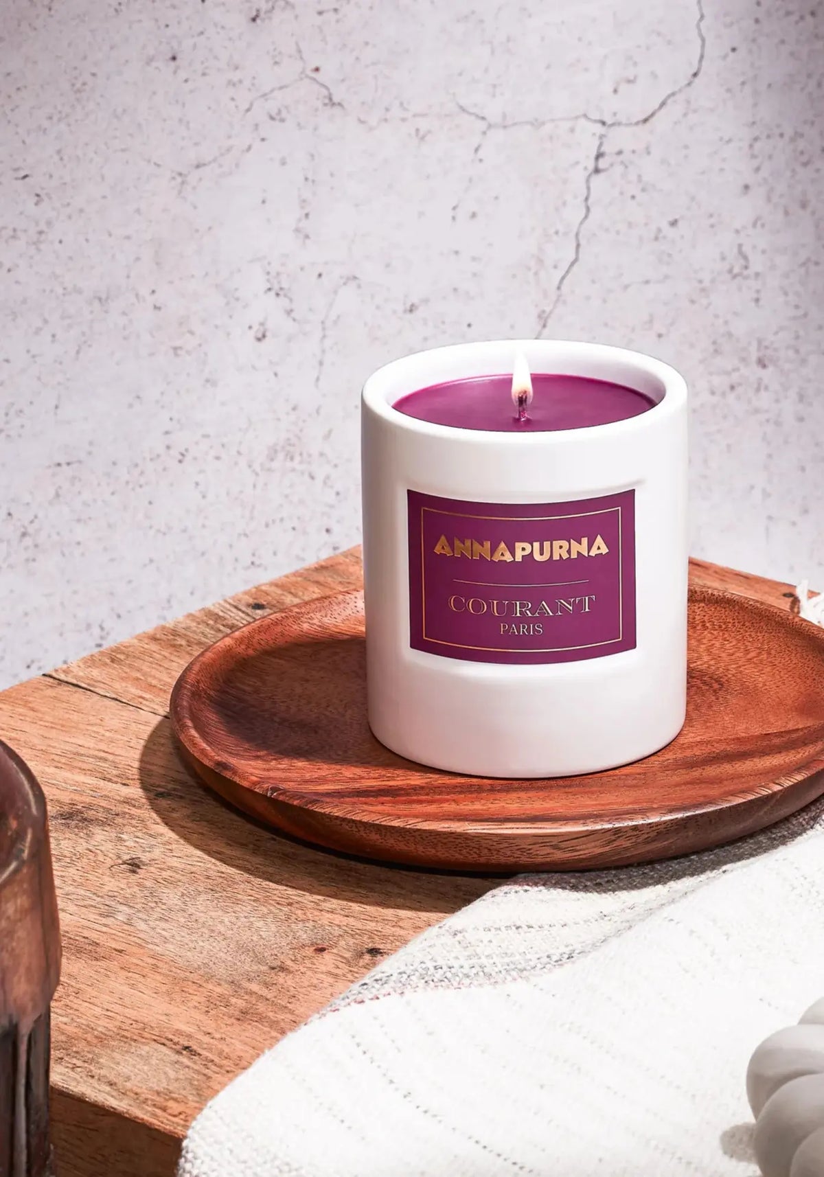 La bougie parfumée Annapurna de chez Courant Paris 