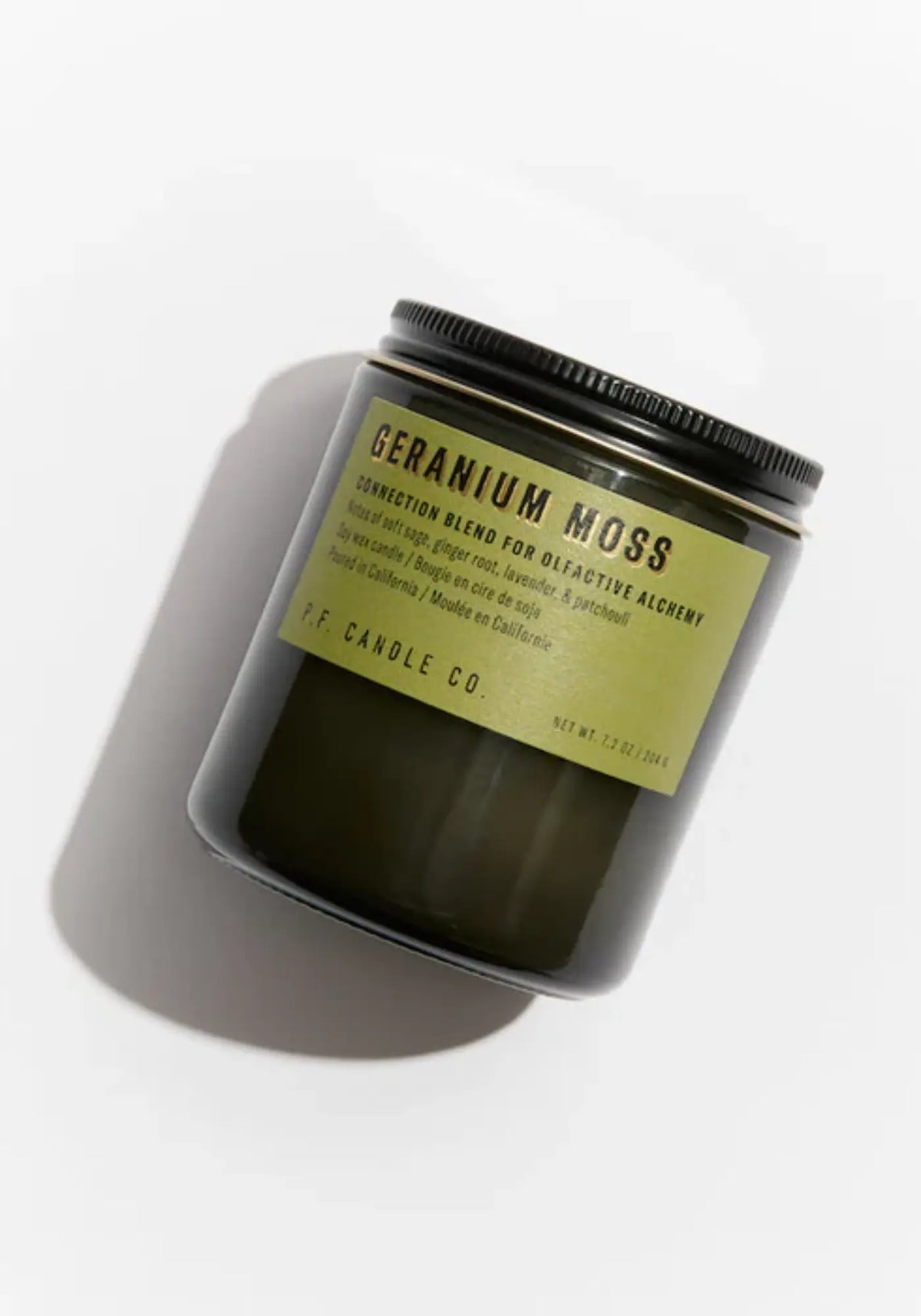La bougie standard alchemy geranium moss de chez PF CANDLE