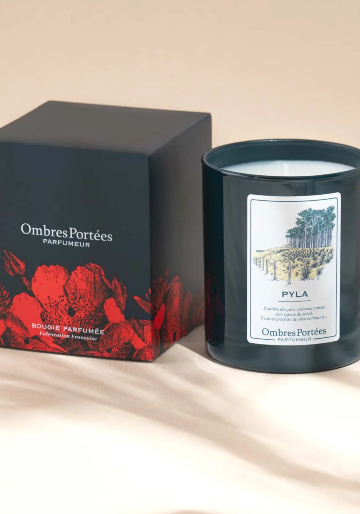Le packaging de la bougie parfumée Bordelaise Pyla de chez Ombres Portées