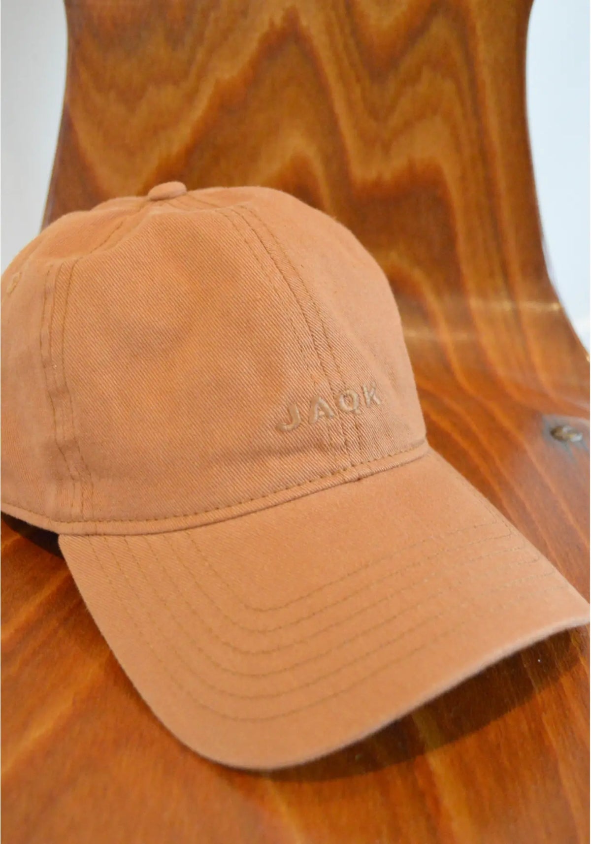 La casquette vic orange cuivre de chez Jaqk