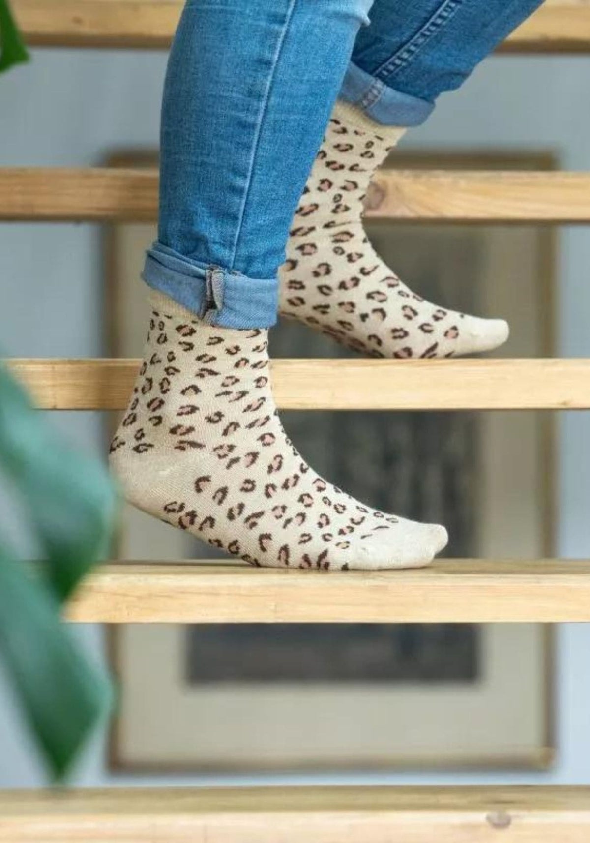 Chaussettes pour femme motif léopard beige de chez Billybelt