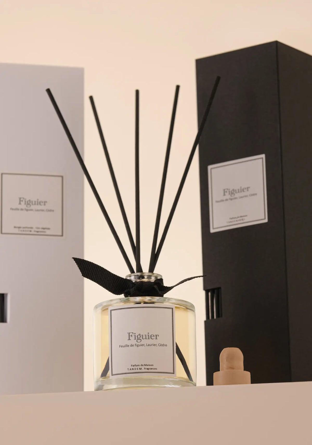 Le diffuseur à batonnets 100ml figuier de chez Tandem Fragrances