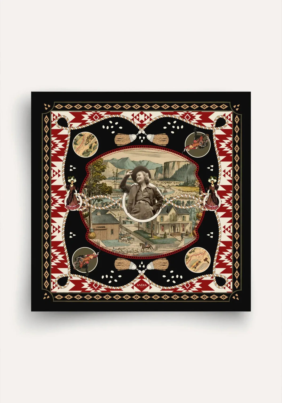 Le foulard dusty west silk 70 black de chez Antan Créations