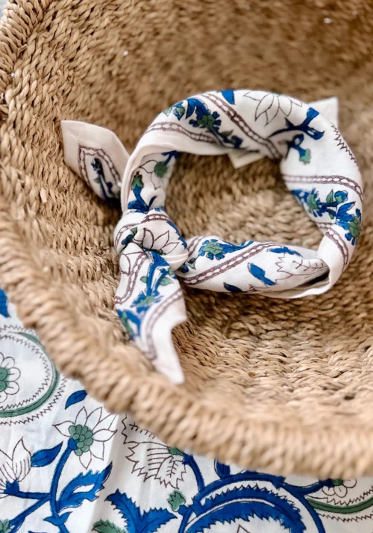 Le foulard delhi mum 100cm klein de chez So Family
