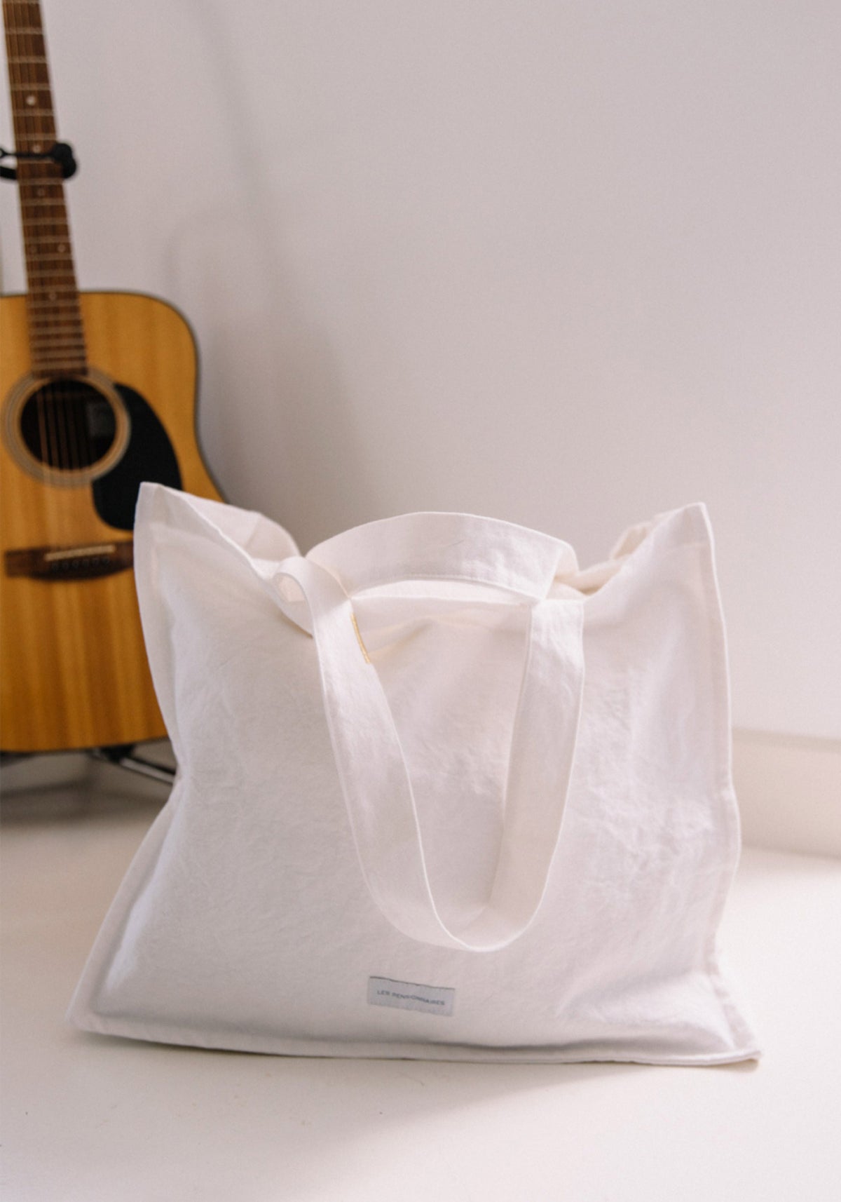 Le grand sac cabas blanc immaculé de chez Les Pensionnaires