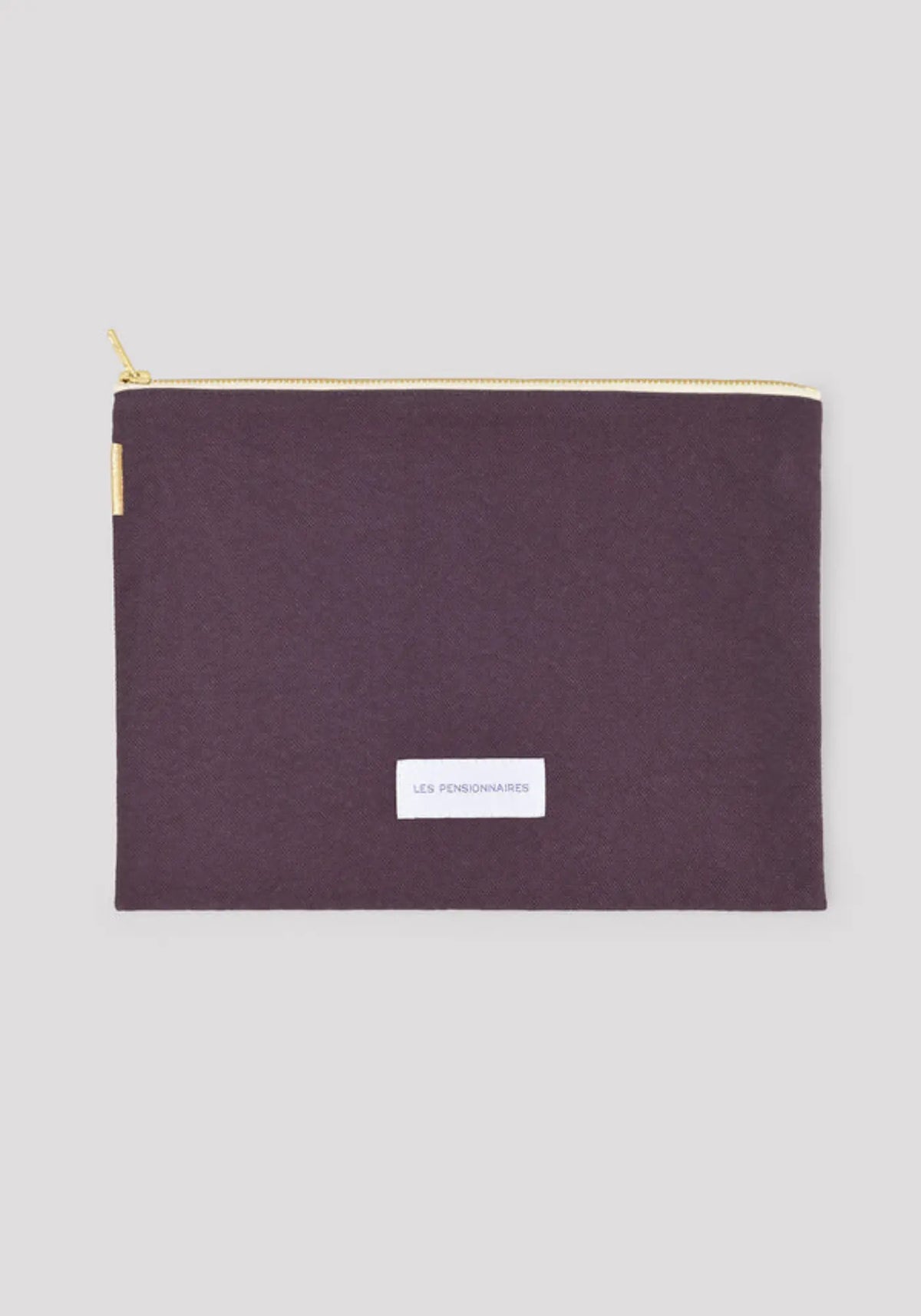 La grande pochette violet aubergine des Pensionnaires