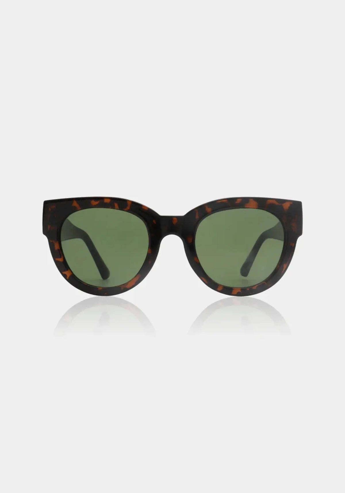 Les lunettes de soleil Lilly demi tortoise de chez A.kjaerbede