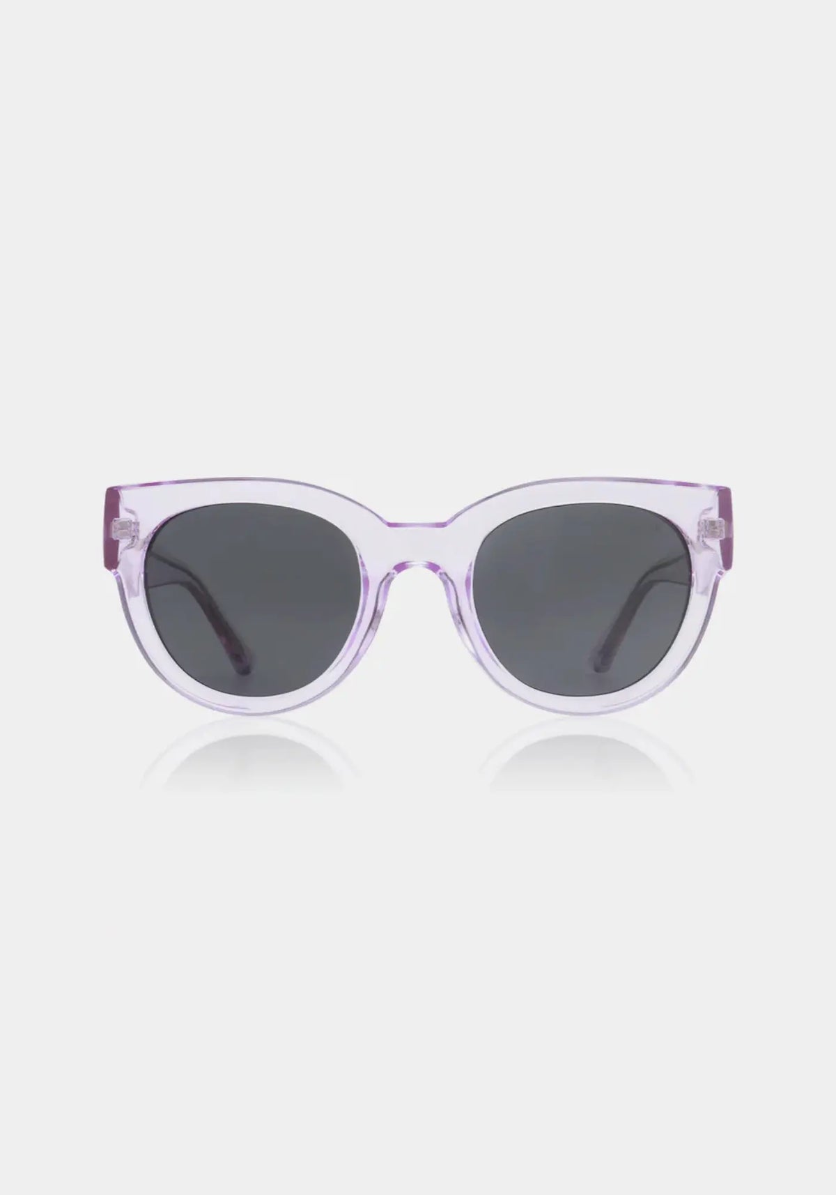Les lunettes de soleil Lilly lavender transparent de chez A.kjaerbede