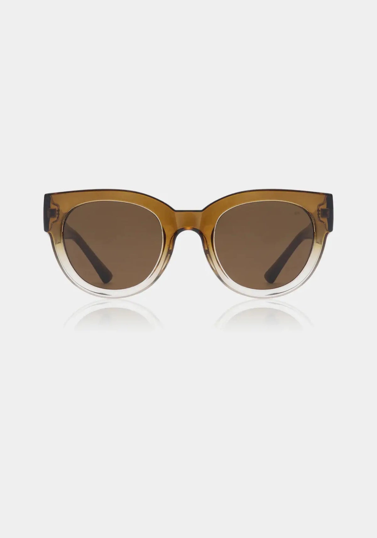 Les lunettes de soleil Lilly smoke champagne de chez A.kjaerbede
