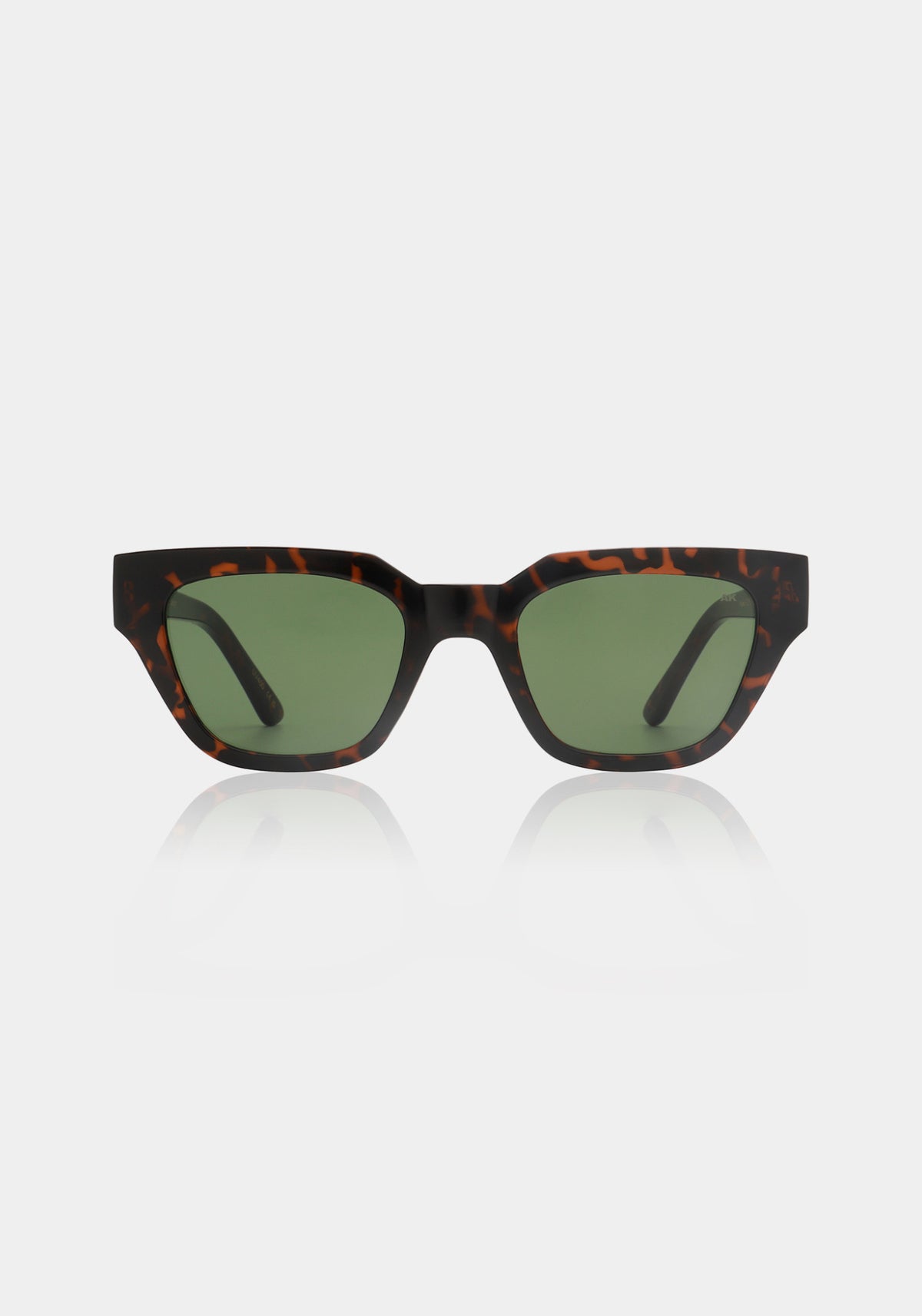 Les lunettes de soleil Kaws demi tortoise de chez A.Kjaerbede