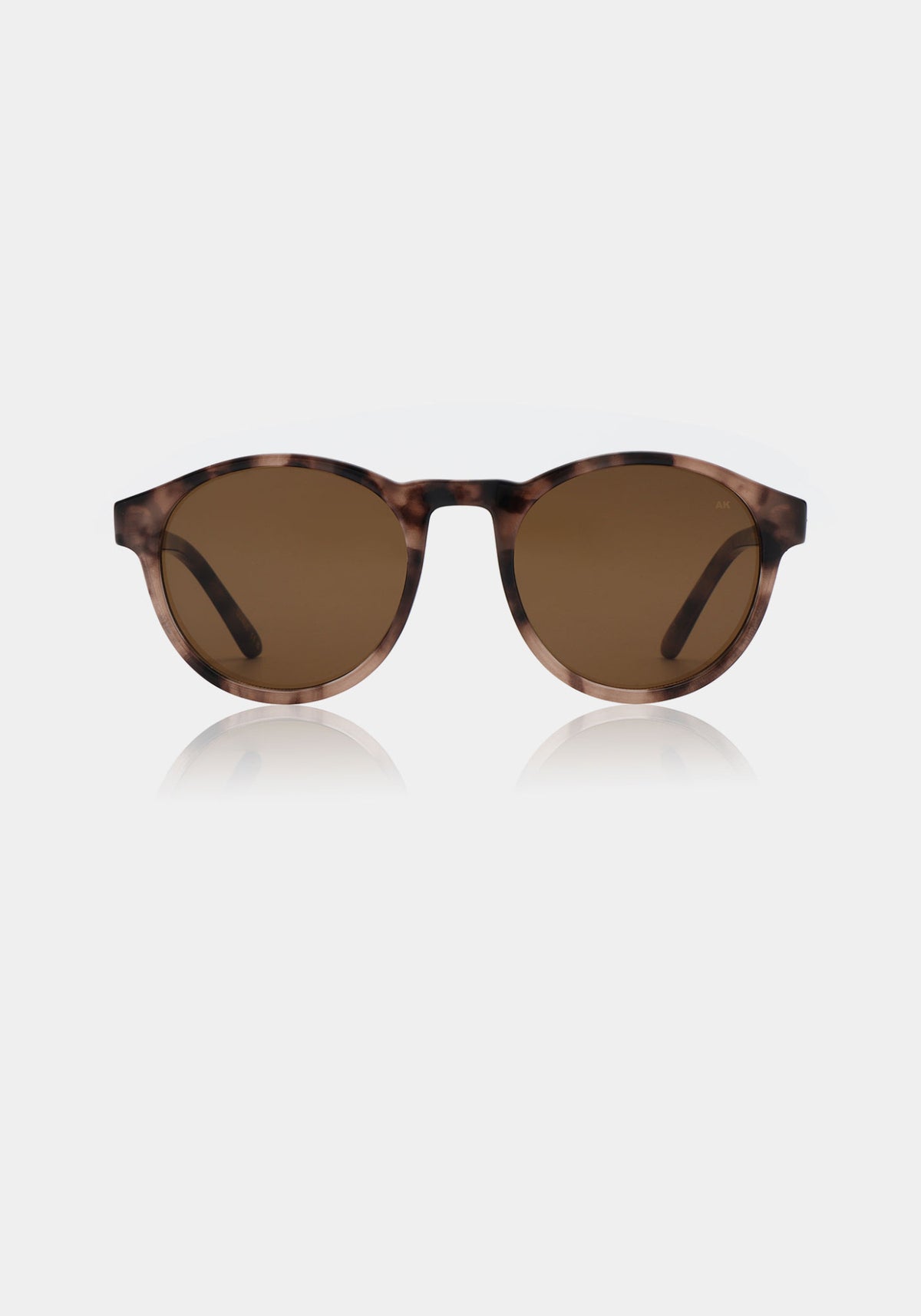 Les lunettes de soleil Marvin coquina de chez A.Kjaerbede