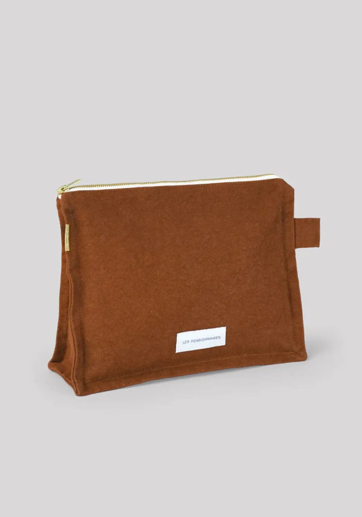 La trousse de toilette en coton bio marron caramel des Pensionnaires
