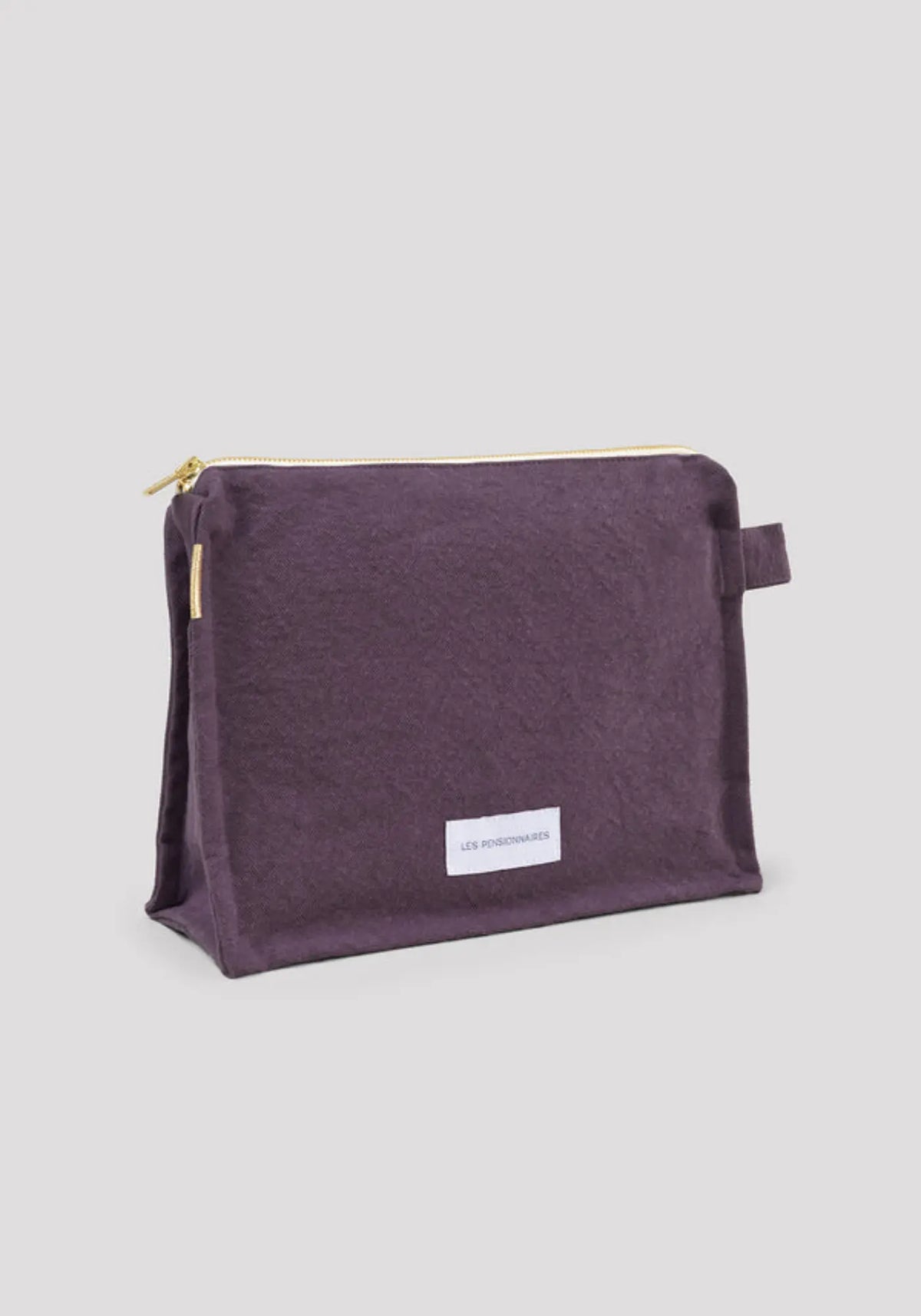 La trousse de toilette en coton bio violet aubergine des Pensionnaires