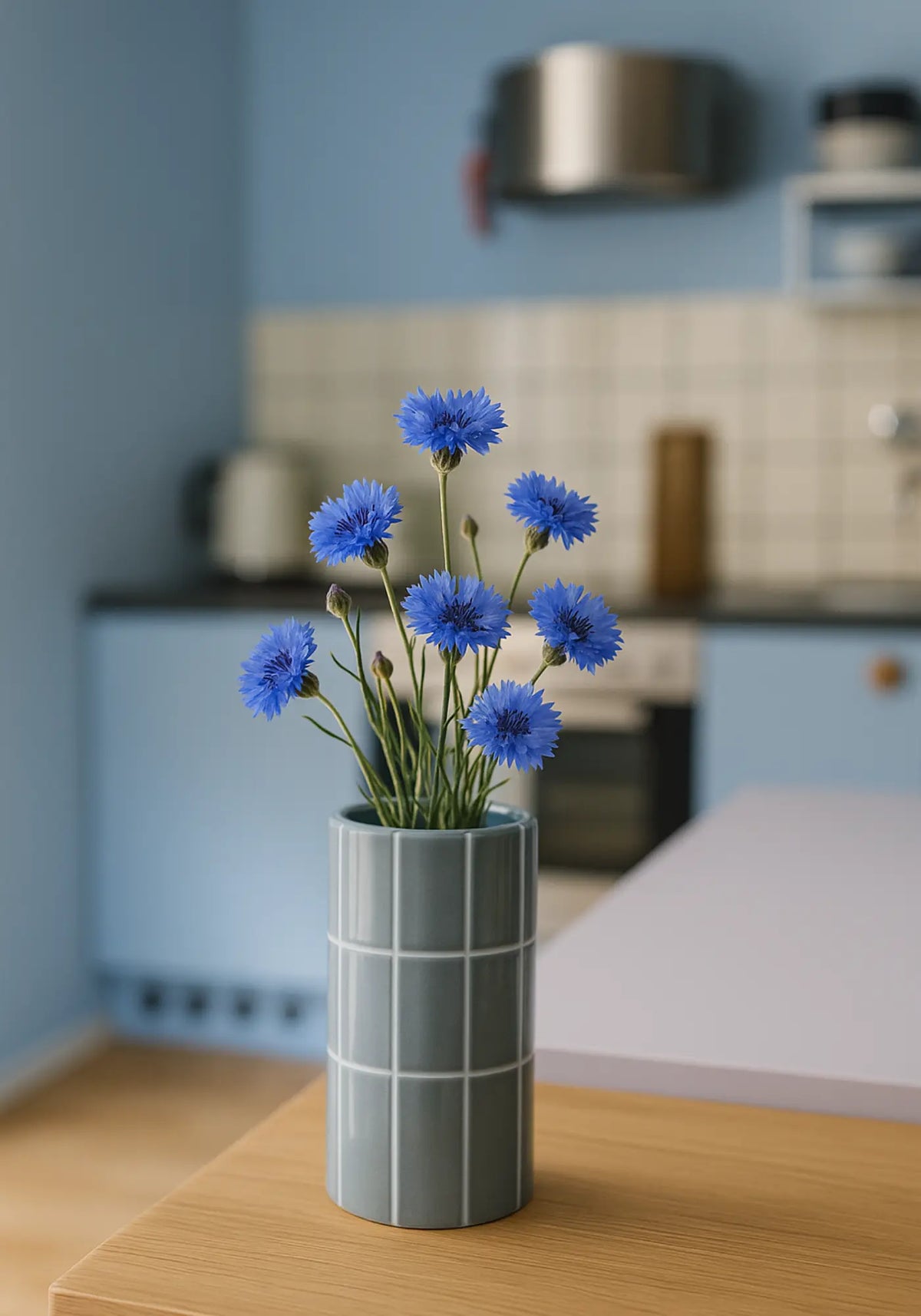 Le vase carrelage bleu de chez Opjet