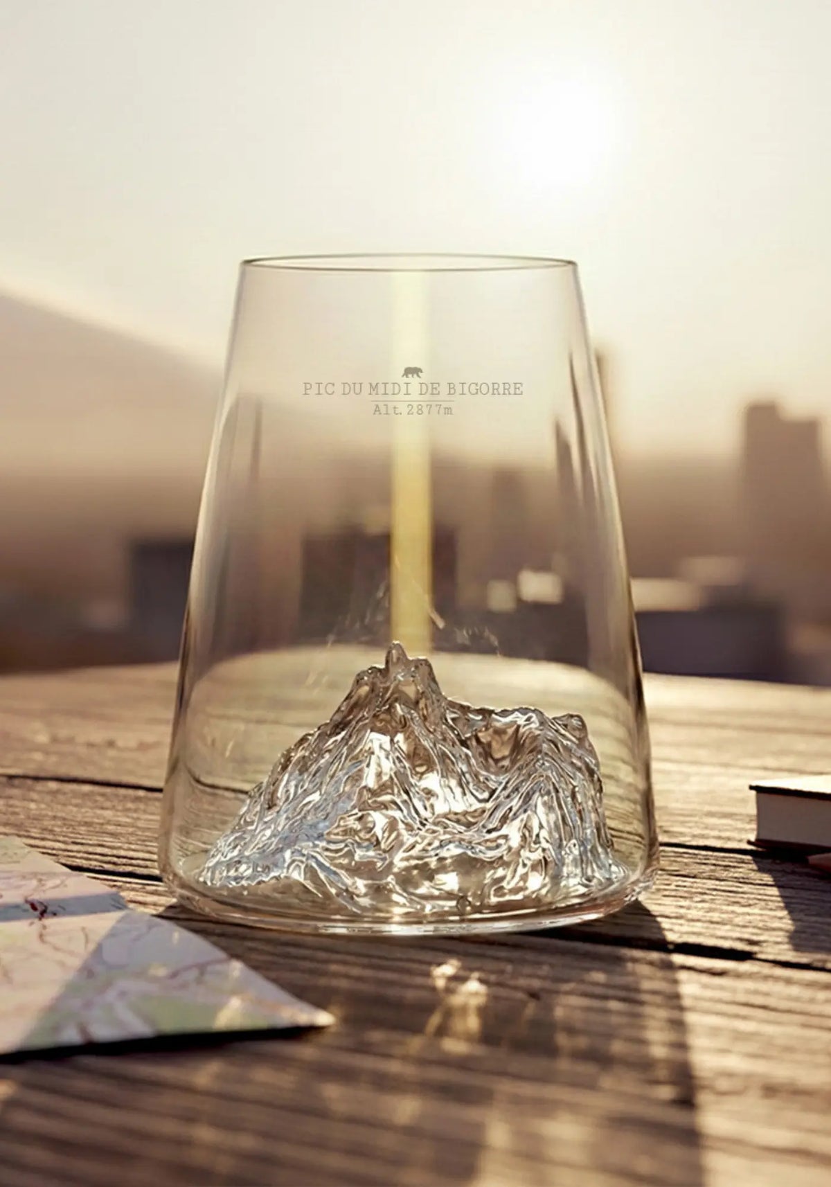 Le verre design topographic pic du midi de bigorre de chez Alaskan Maker 