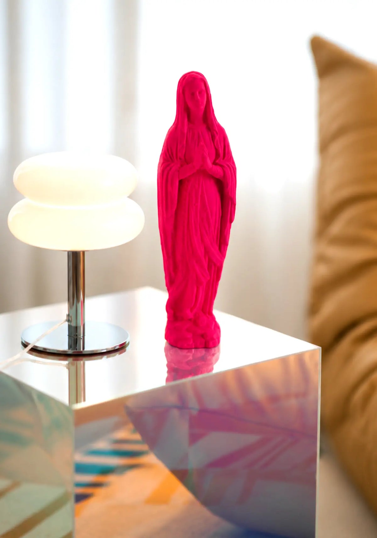 La vierge de 25cm rose fluo de chez Sapristi Store