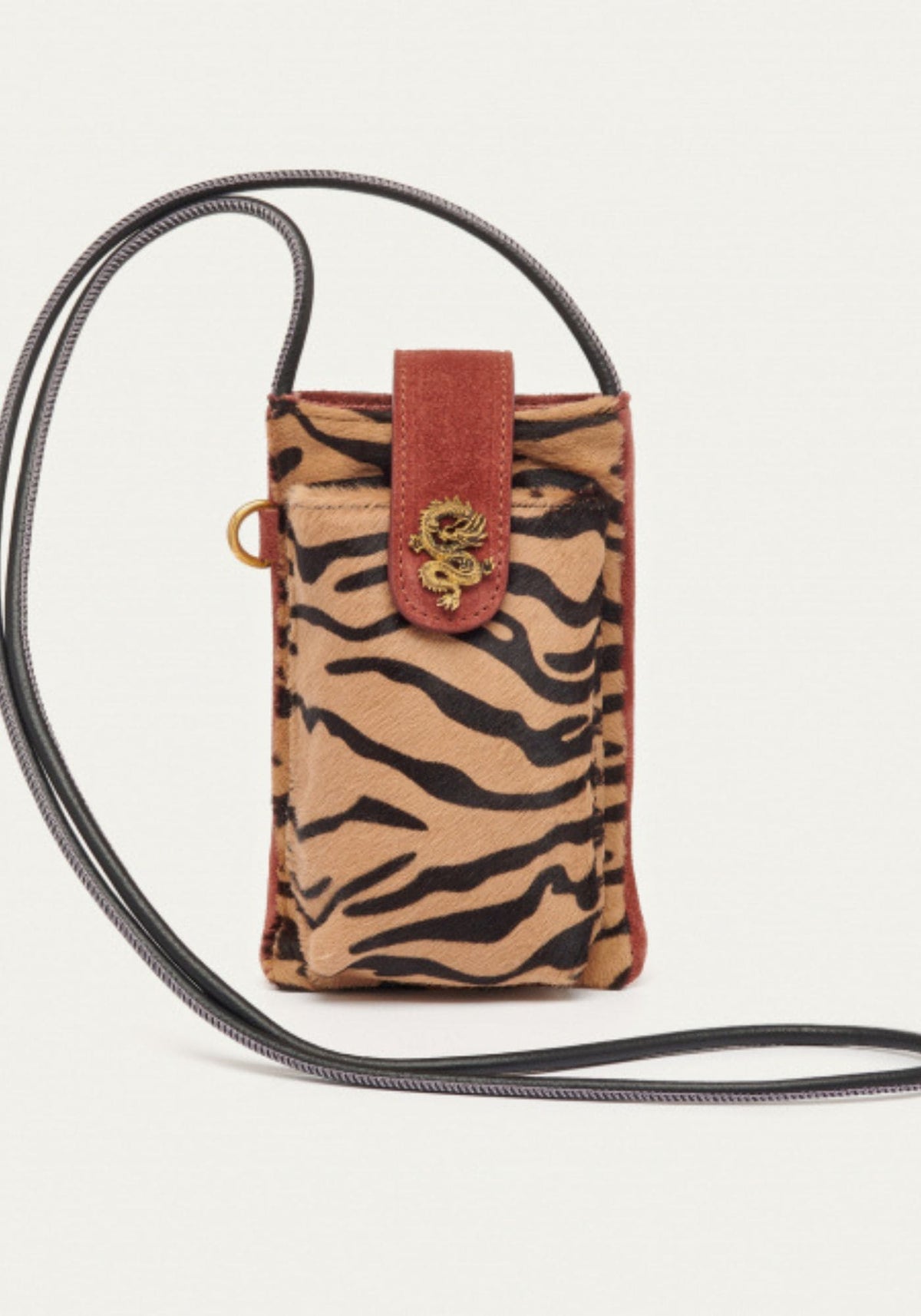 etui-telephone-marcus-double-tora-face-claris-virot