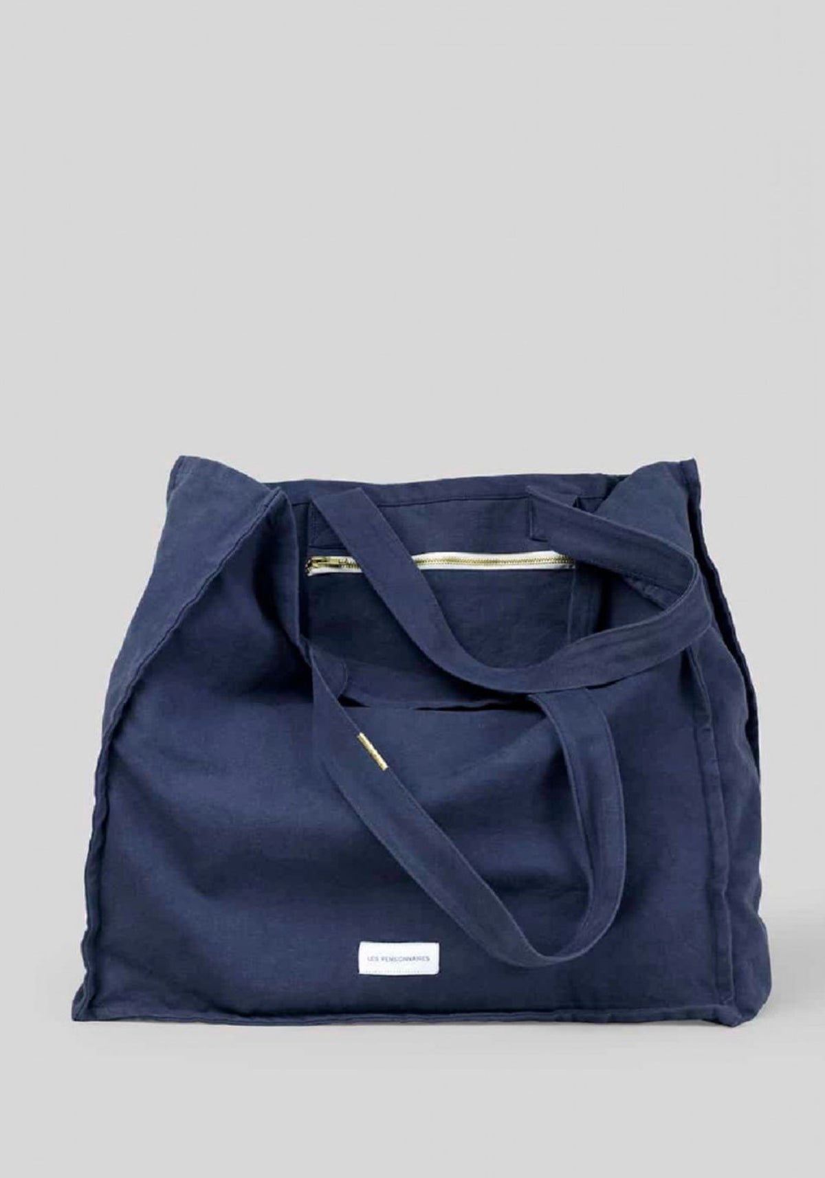 Le grand sac cabas bleu orage de chez Les Pensionnaires