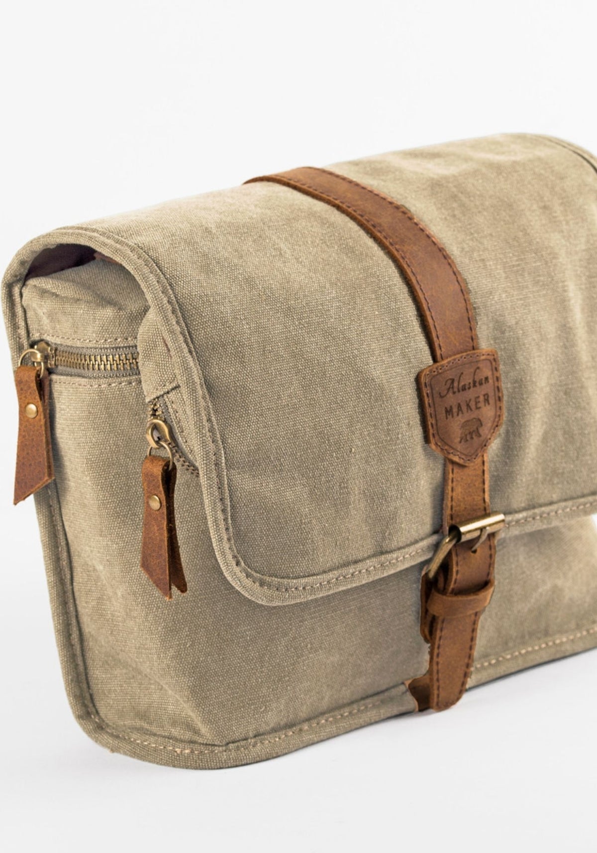 trousse-toilette-homme-exterieur-alaskan-maker-beige-naturel